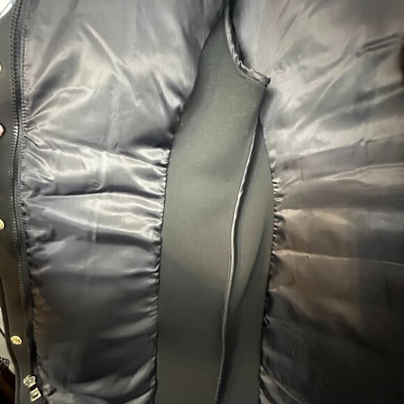 EUC T Tahari Down Jacket Asymmetrical Front Zipper - Size M - Purple/Black - Picture 9 of 12